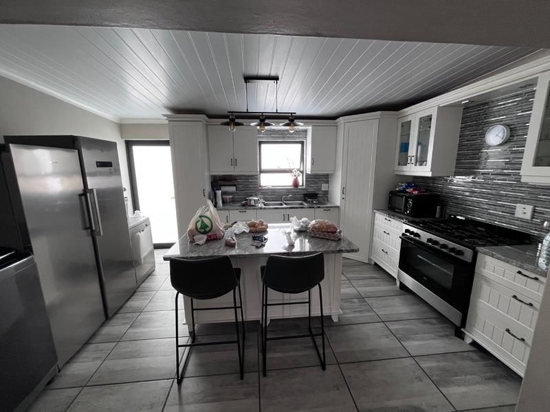 3 Bedroom Property for Sale in Dwarskersbos Western Cape